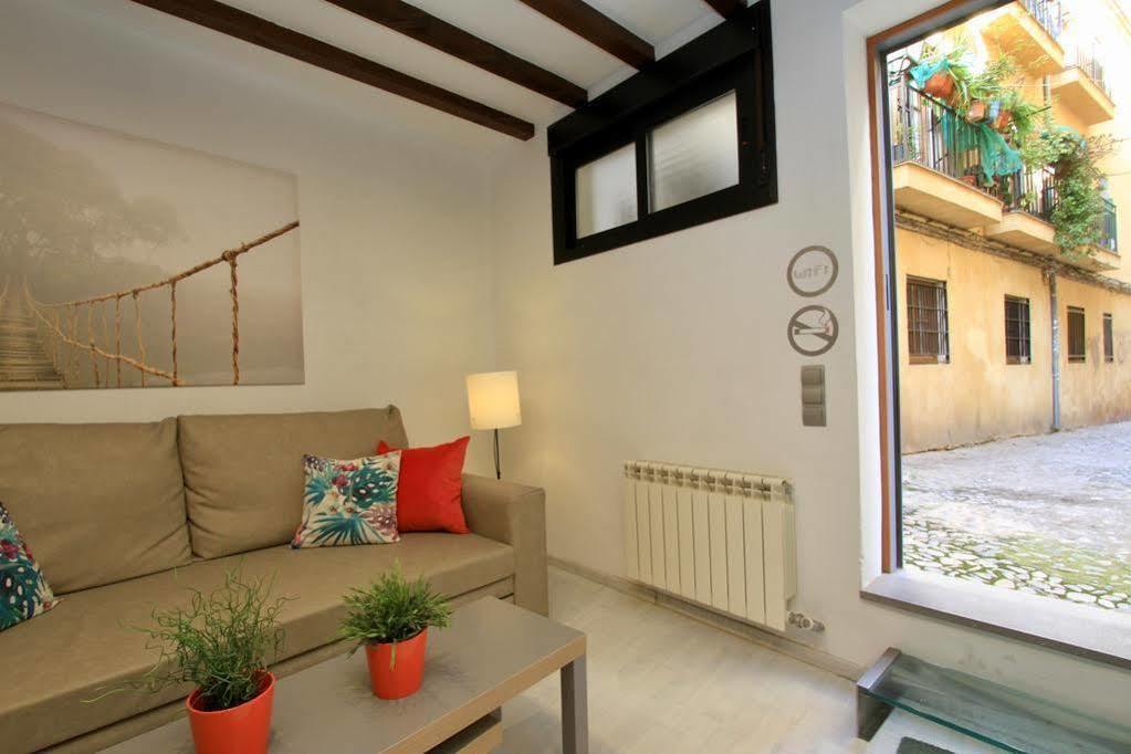 Apartamentos Inside Alhacaba Granada Exterior photo